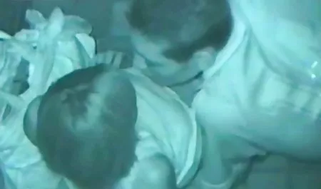 في سن المراهقة كيشا رمادي ابي ينيكني الشرج الحفر