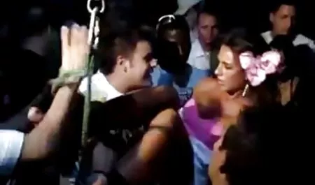 عاهرة سمراء الملاعين سيكسي محارم لها مخرب نقطة