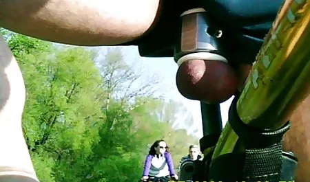 سيدة سوف اب يغتصب ابنته سكس تجد الترفيه في العمل لأنها في كثير من الأحيان تبدو في المواقع الإباحية خلال ساعات العمل.