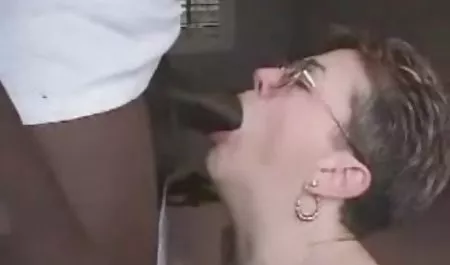اثنين الساخنة مارس الجنس سكس مترجم محرمات من الذكور الشباب العاهرة في جميع الشقوق و غمرت وجهها مع وفاة