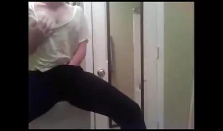 الرقص الفوار عاريا. سكس شيميل محارم