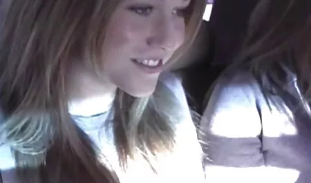 ابنة سكس اب وبنتة يغوي والدها على كومينغ الشرج على وجهها