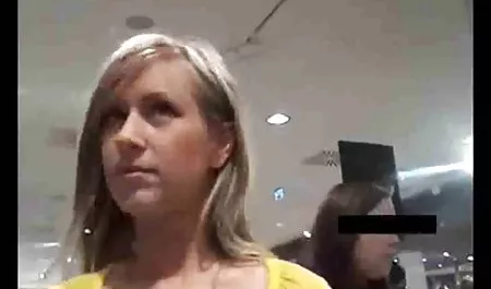 ناضجة شقراء إدراج لعبة سكس hd محارم في فرجها