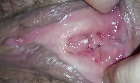 الرجل الأصلع يمسح كارول ليلين العاهرة وسكب نائب الرئيس على بلدها بعد اللعين سكس امهات ساخن مترجم