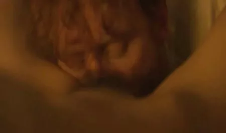 الشرج الجنس مع شقراء سكس امهات واخوات في الوردي جوارب