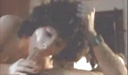 شابة سمراء ليلى الأردن يحصل مارس الجنس من قبل ناضجة وركوب الخيل نظيره الاميركي سكس طياز محارم ديك