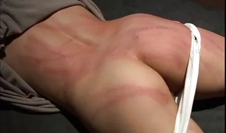 فتاتين قررت ممارسة على عضو قصص سكس محارم افلام من الجار