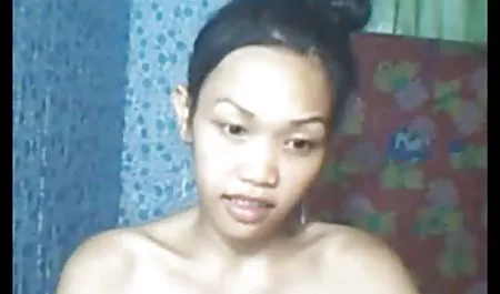 مثير شقراء الملاعين لها ضيق الشرج دسار سكس امهات مترجم للعربي كس