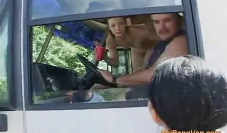 عشاق من الاعتداء الجنسي ، جذبه اثنين من الشقراوات على العشاء, ولكن بدلا من تناول عملوا سكس منزلي محارم الجنس اللعب على الطاولة ، لا يصدق كان في انتظار الضيوف
