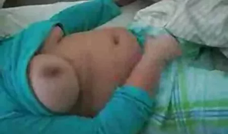 مدرب أمسك بها سكرتير سكس روسي محارم مترجم و موظف و عكر الثلاثي