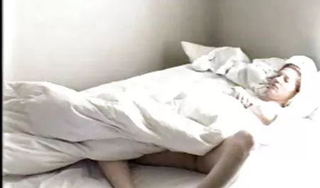 القذرة العاهرة آشلي يحب اثنين من الديكة في سكس بورنو محارم الحمار و مهبل.