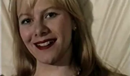 ناضجة ، الشهوانية مثلية سكس اخي مترجم الملاعين امرأة سمراء صغيرة