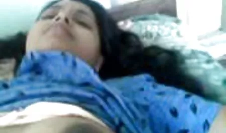 اثنين يرتدي نظارة طبية العاهرات مارس الجنس مع يرتدي نظارة طبية الطالب الذي سكس محارم صعيدي يذاكر كثيرا ، عربدة من تبين