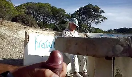 الشباب اللاتين الأولى لعبت قليلا مقطع فيديو سكس محارم مع بعضها البعض ، ومن ثم انضم إليهم رجل واحد منهم على الفور أخرج قضيبه